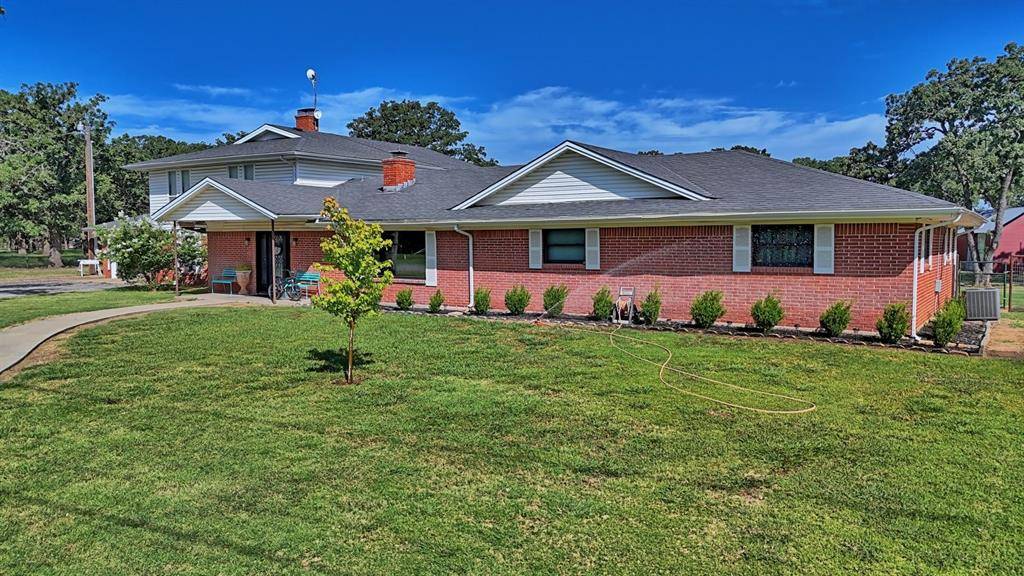 6279 FM 1758 Road, Bowie, TX 76230