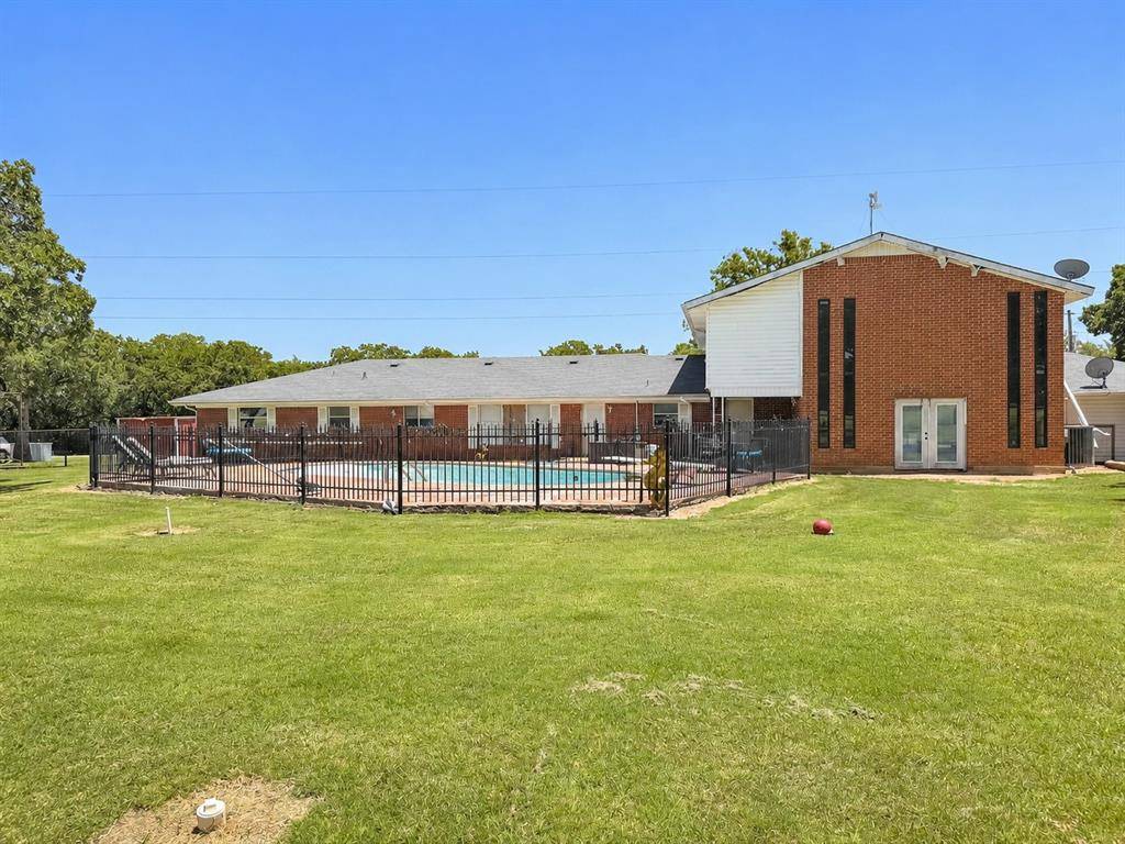6279 FM 1758 Road, Bowie, TX 76230