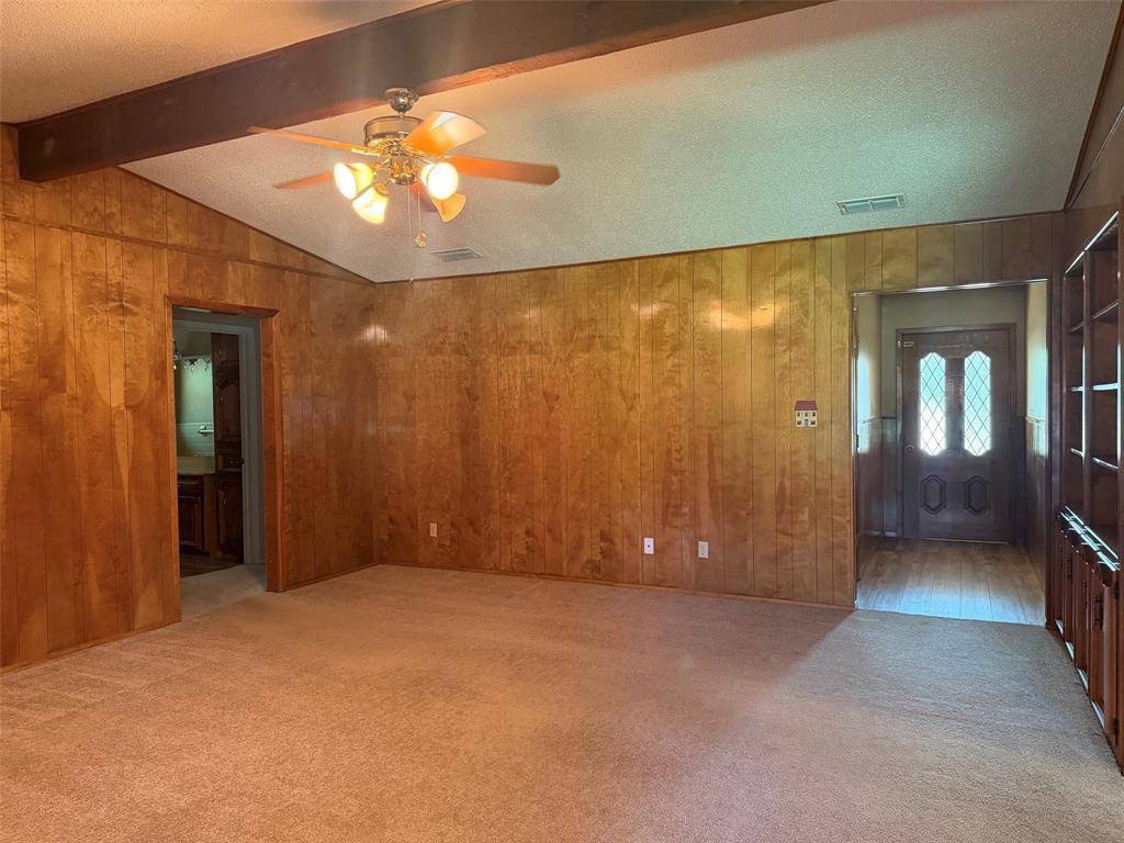 1016 Cliff Drive, Graham, TX 76450