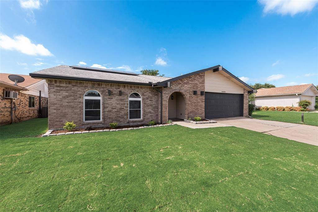 4420 Buckeye Street, Fort Worth, TX 76137