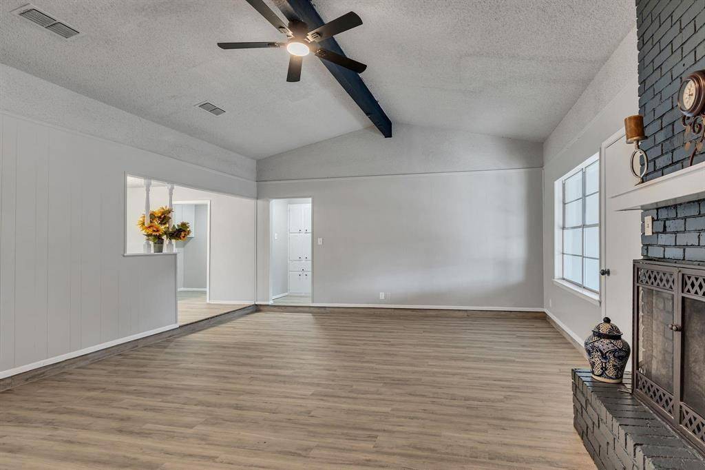 6404 Simmons Road, North Richland Hills, TX 76182