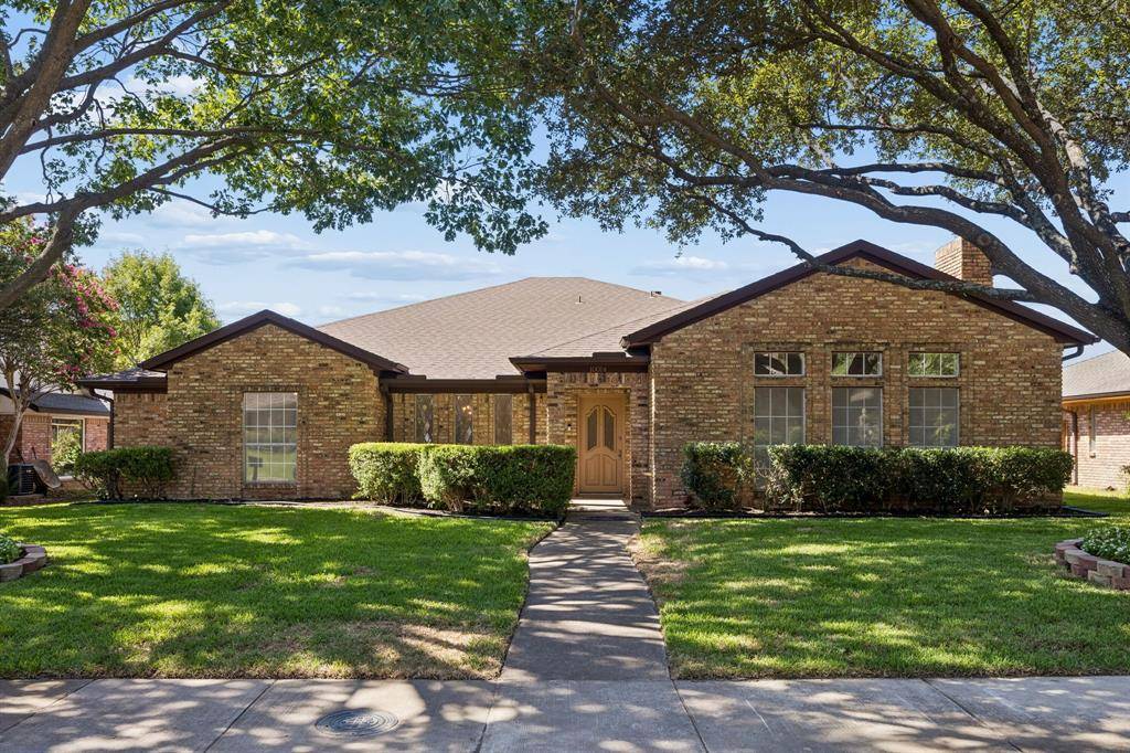 10014 Hickory Crossing, Dallas, TX 75243