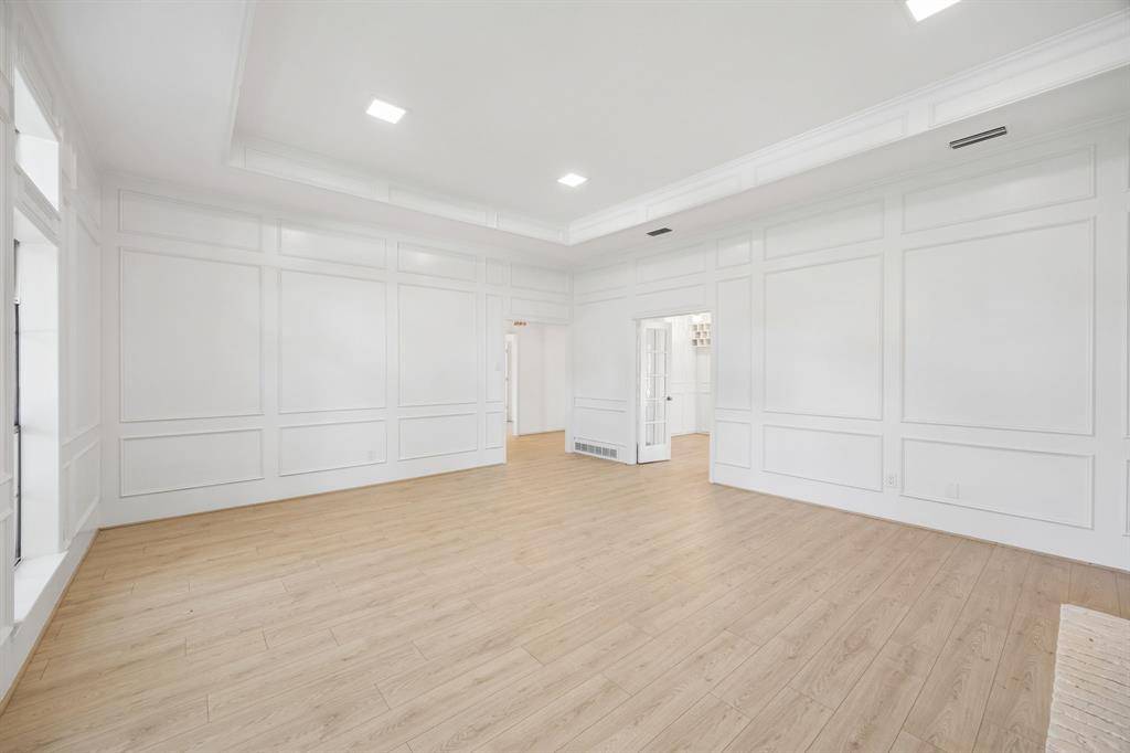 10014 Hickory Crossing, Dallas, TX 75243