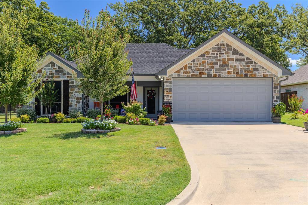 123 Oak Street, Emory, TX 75440