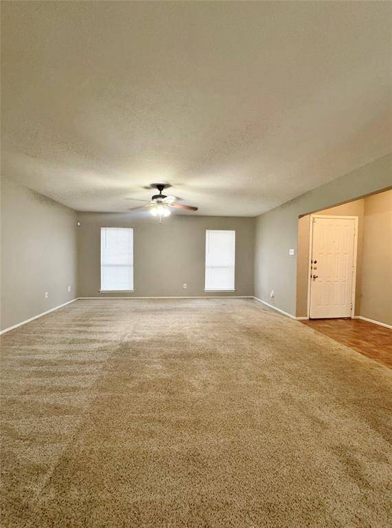 1146 Meadow Creek Drive, Lancaster, TX 75146