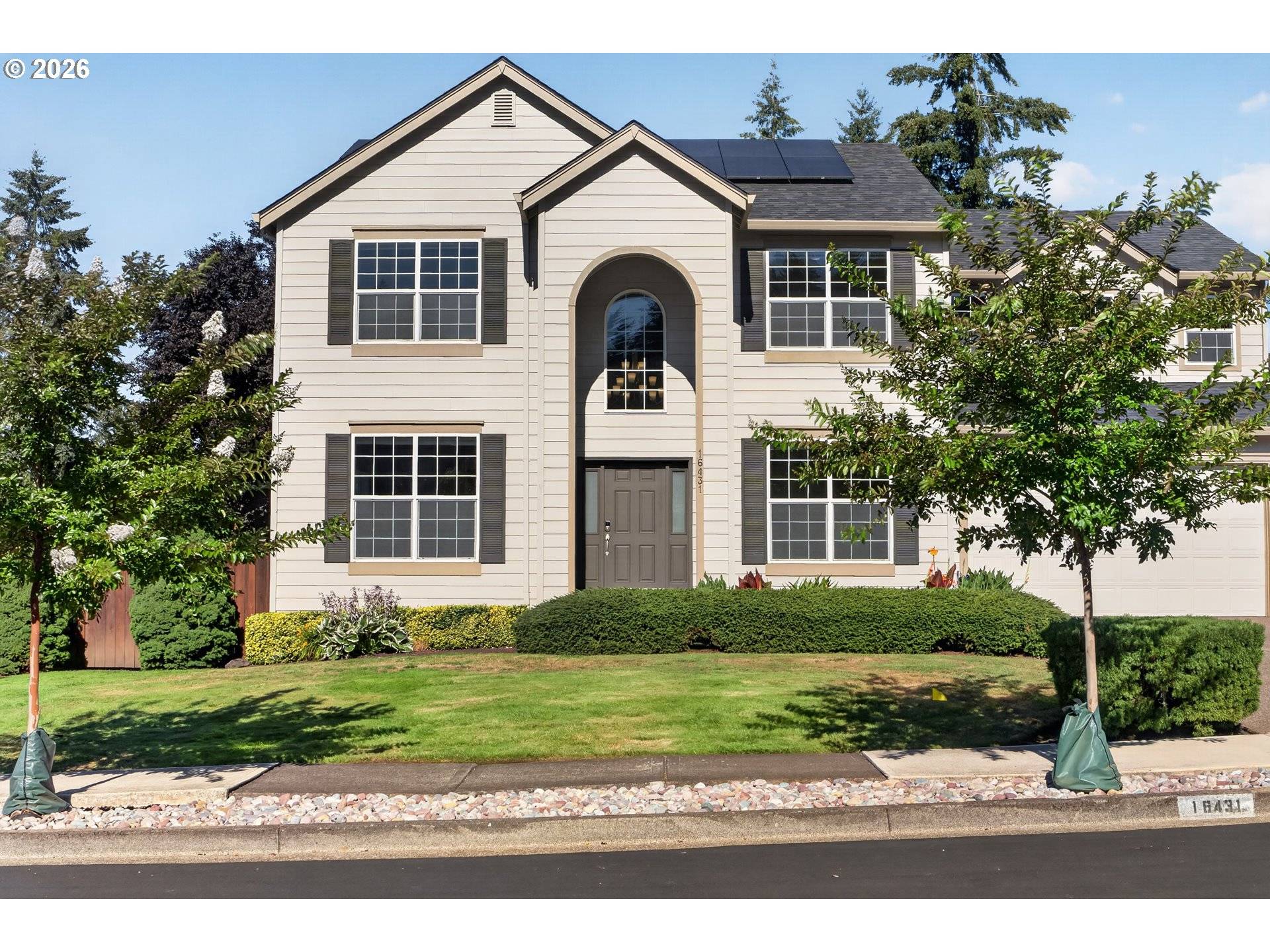 16431 WILLAMETTE VALLEY DR, Oregon City, OR 97045
