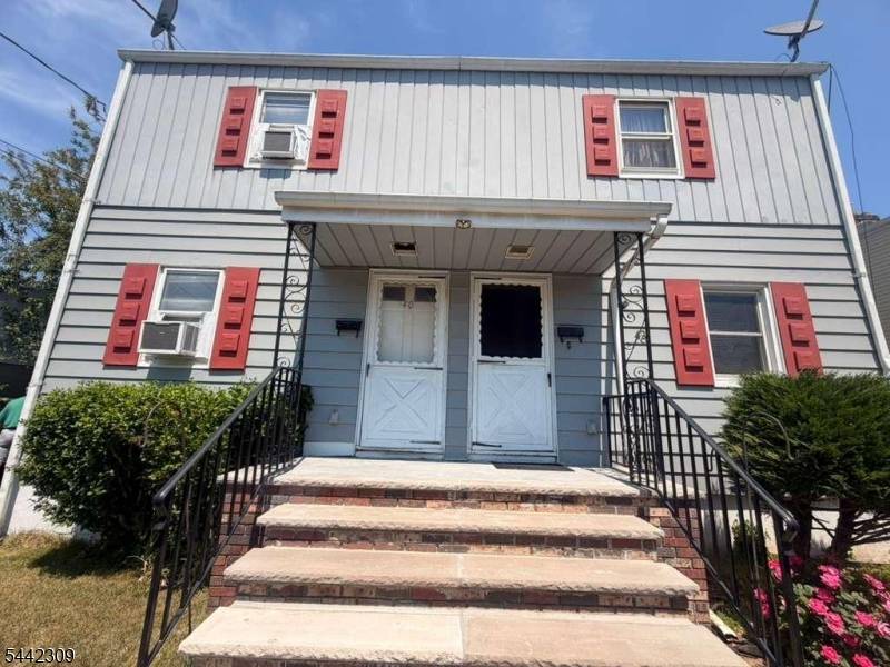 40-42 Moffett St, Woodbridge Twp., NJ 08863