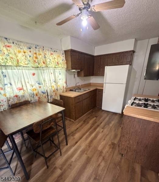 40-42 Moffett St, Woodbridge Twp., NJ 08863