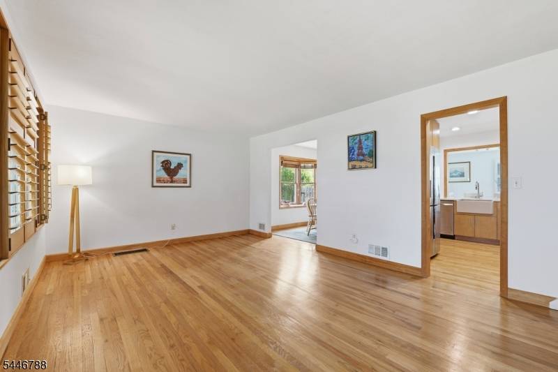 17 Westland Rd, Verona Twp., NJ 07044