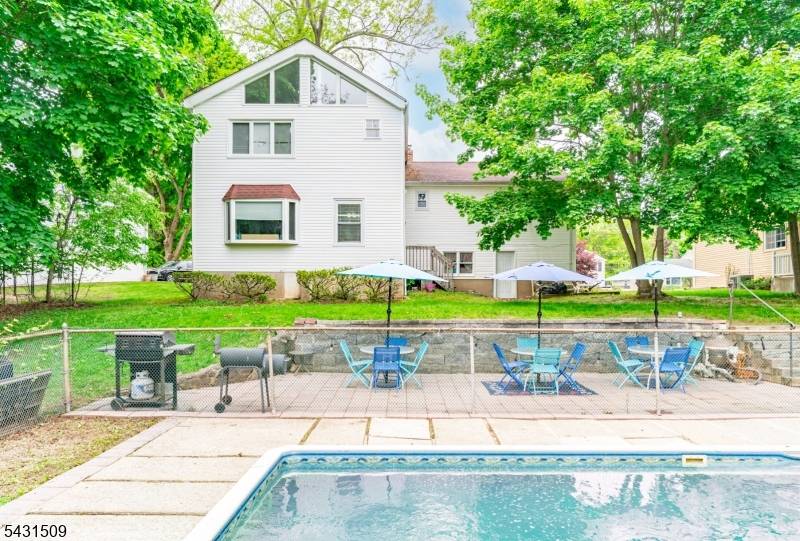26 Cornell St, West Orange Twp., NJ 07052