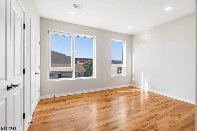 108 Fleming Ave, Newark City, NJ 07105