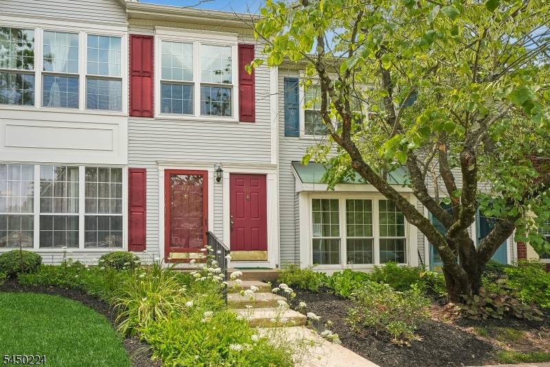 179 Gregory Ln, Franklin Twp., NJ 08823
