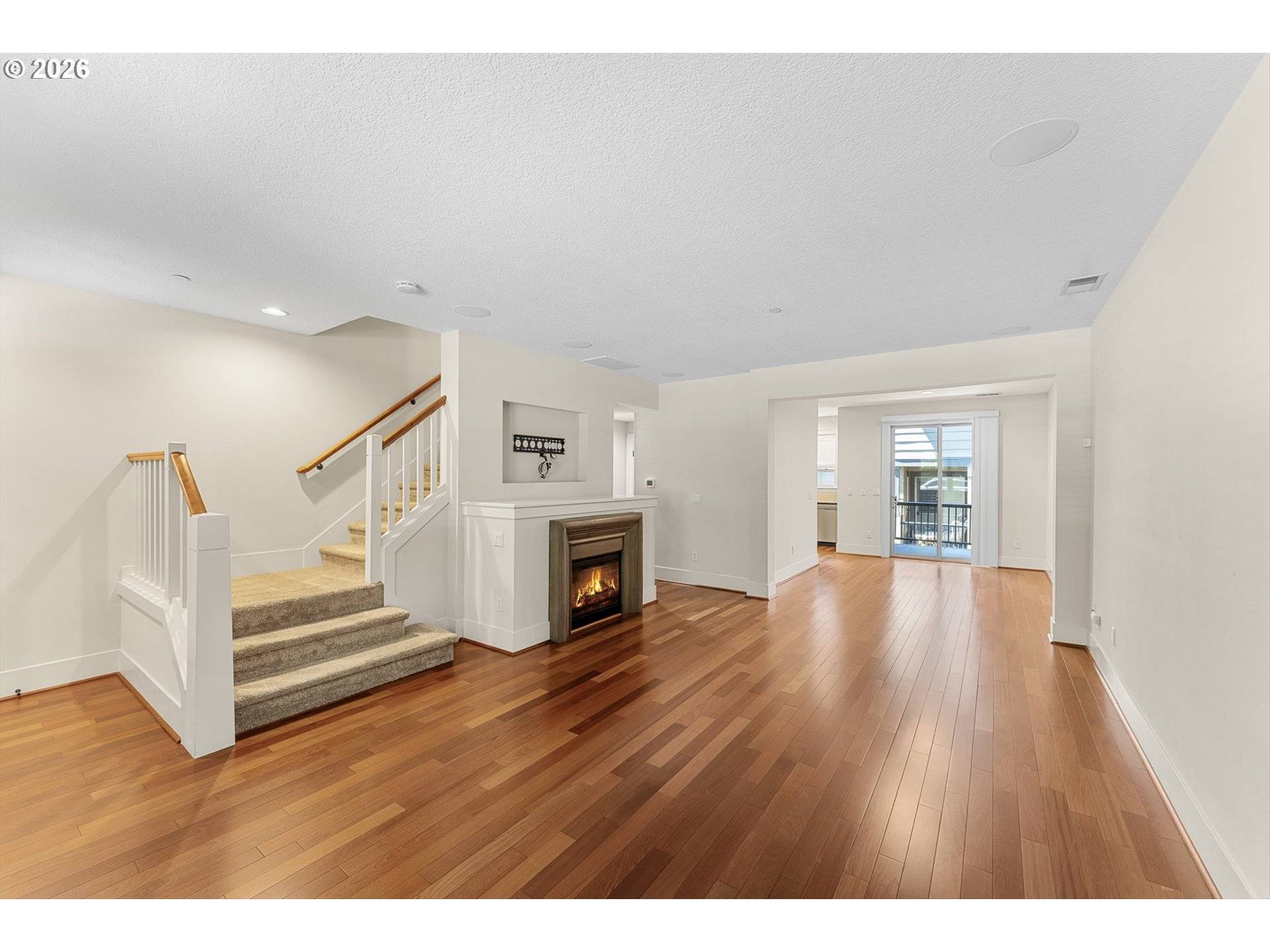 629 SW TRILLIUM CREEK TER, Portland, OR 97225
