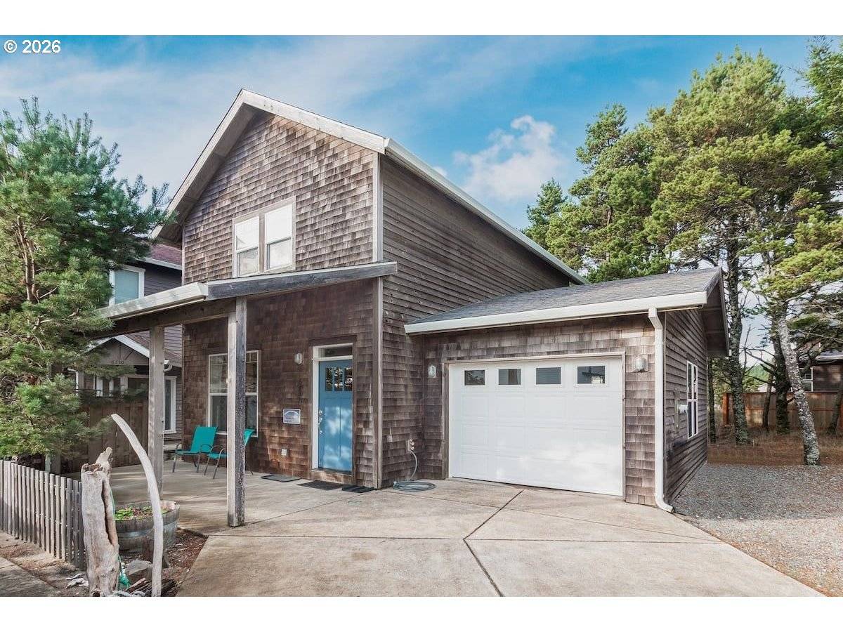 6140 CENTER POINTE LOOP, Pacific City, OR 97135