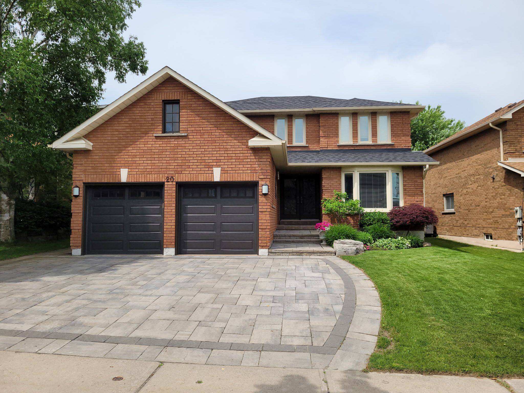20 Saratoga RD, Markham, ON L3P 7J2