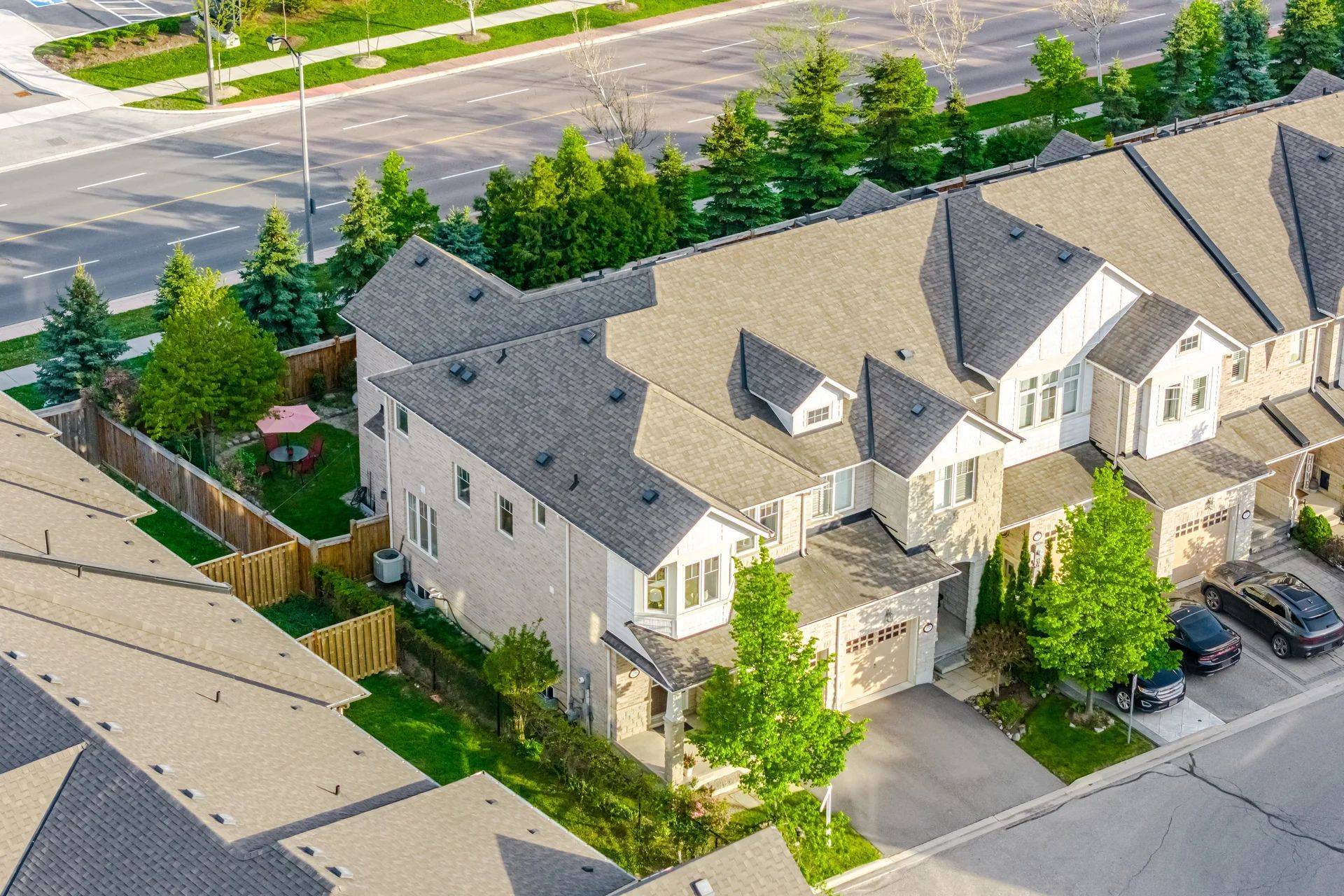 29 Aspenview AVE, Caledon, ON L7C 3P9