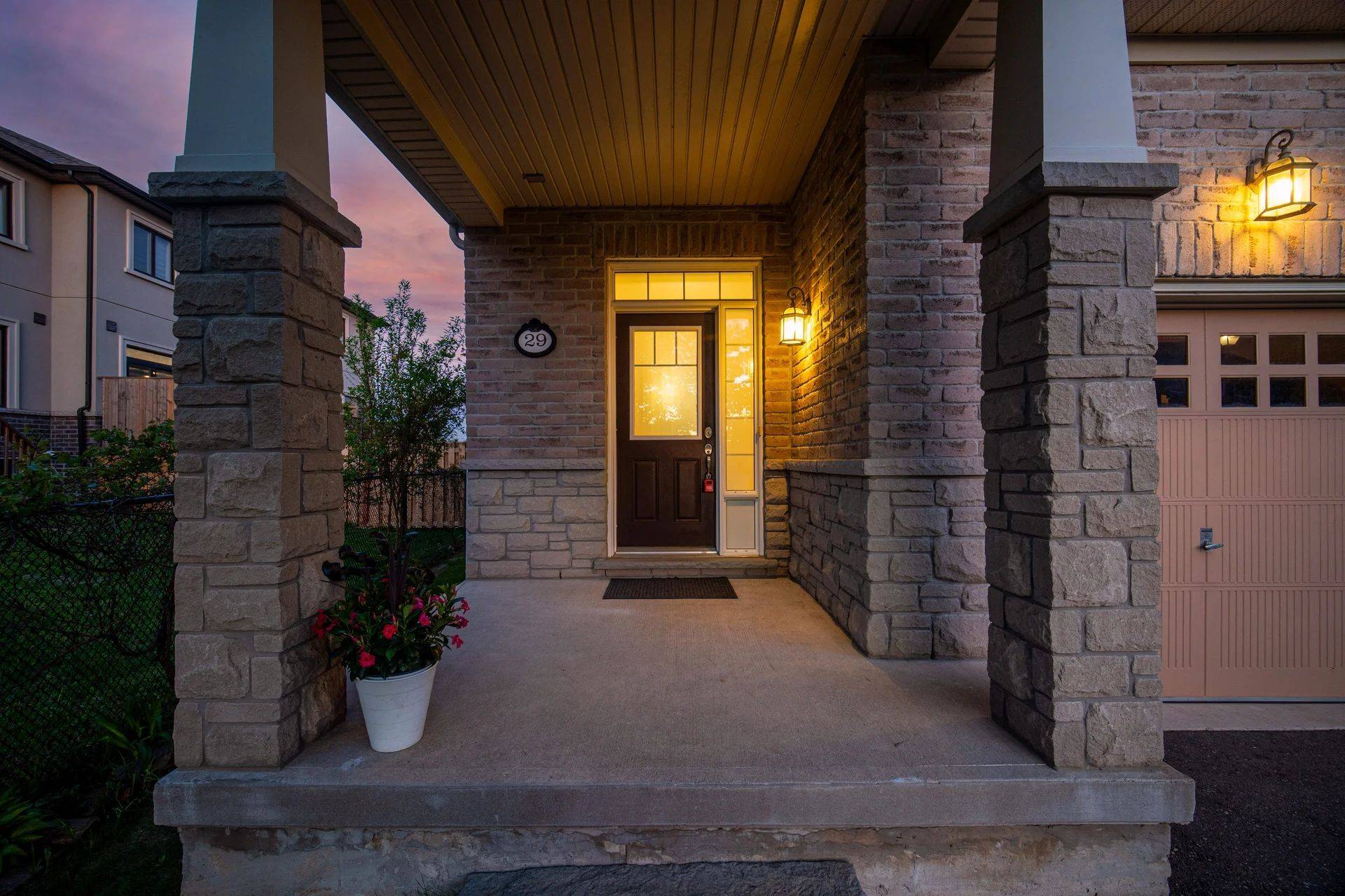 29 Aspenview AVE, Caledon, ON L7C 3P9
