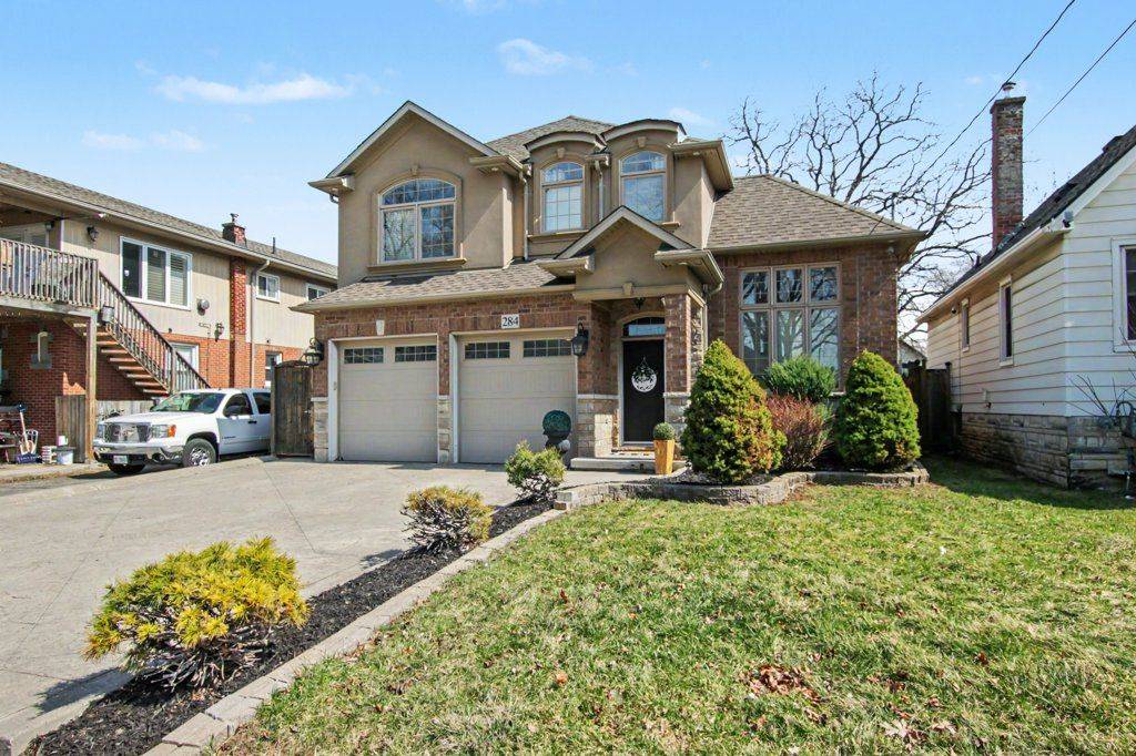 284 Normanhurst AVE, Hamilton, ON L8H 5N4