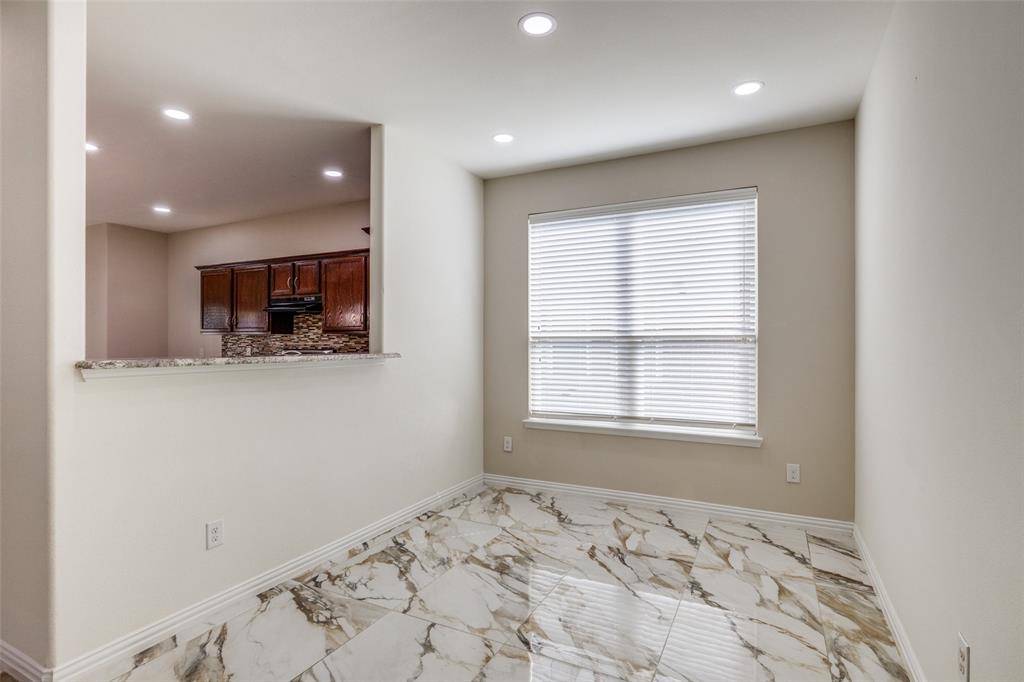 915 Penny Royal Court, Arlington, TX 76002