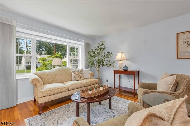 351 Retford Ave, Cranford Twp., NJ 07016