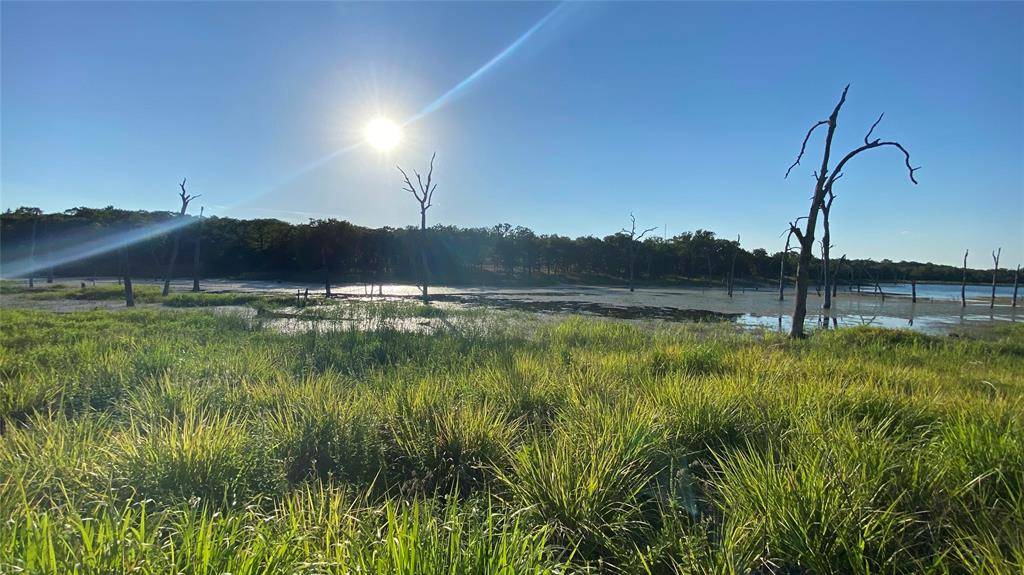 153 Post Oak Cove, Sunset, TX 76270