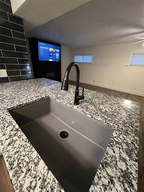 140 Doe Run Road, Gun Barrel City, TX 75156
