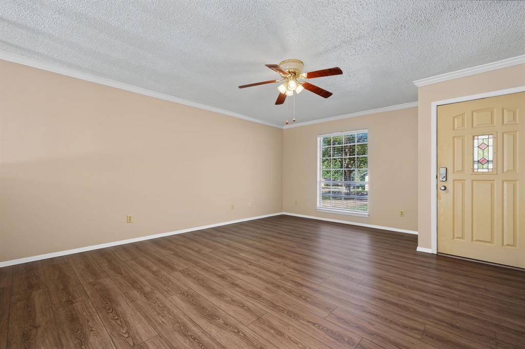 1309 East Street, Graham, TX 76450