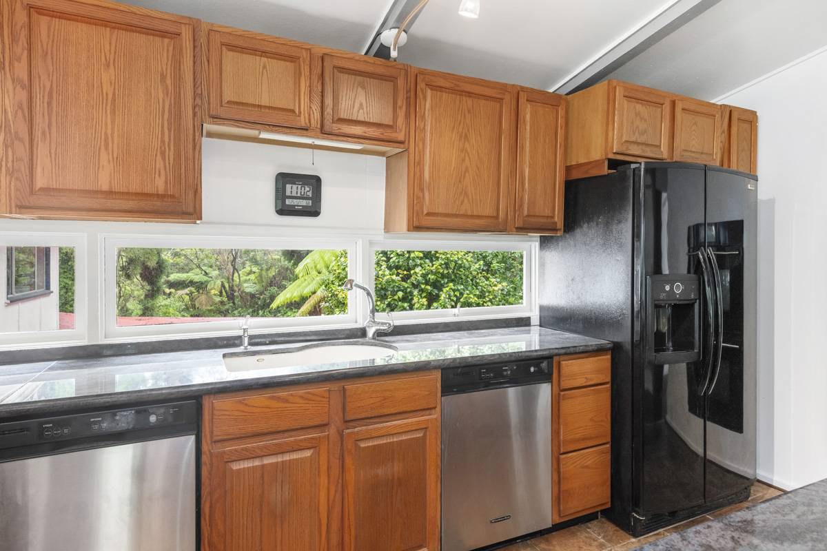19-4301 HAUNANI RD, Volcano, HI 96785