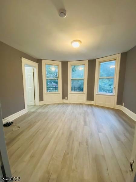 17 Chelsea Ave #2, Newark City, NJ 07106