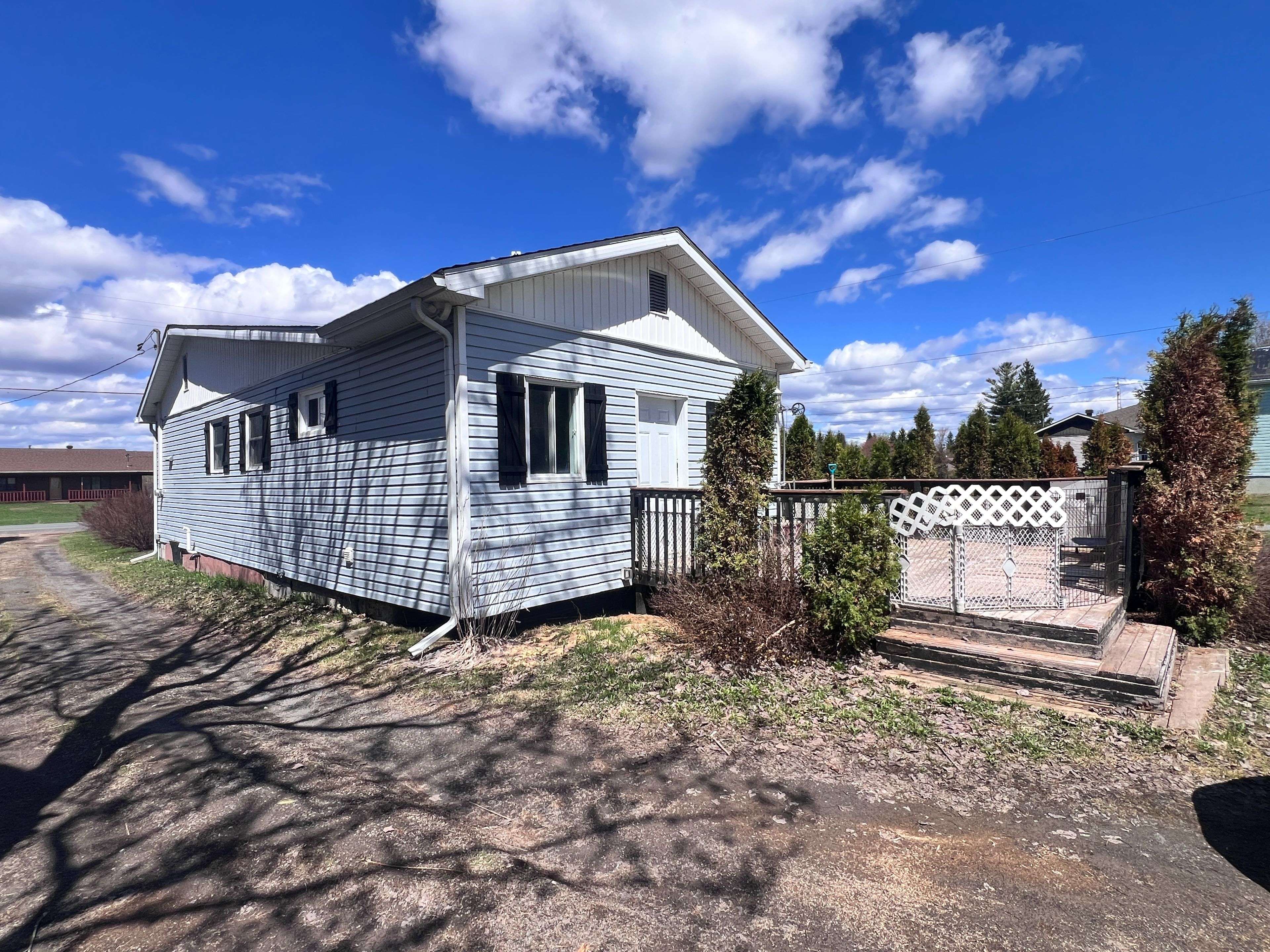 2082 Sandy Hill RD, Champlain, ON K0B 1K0