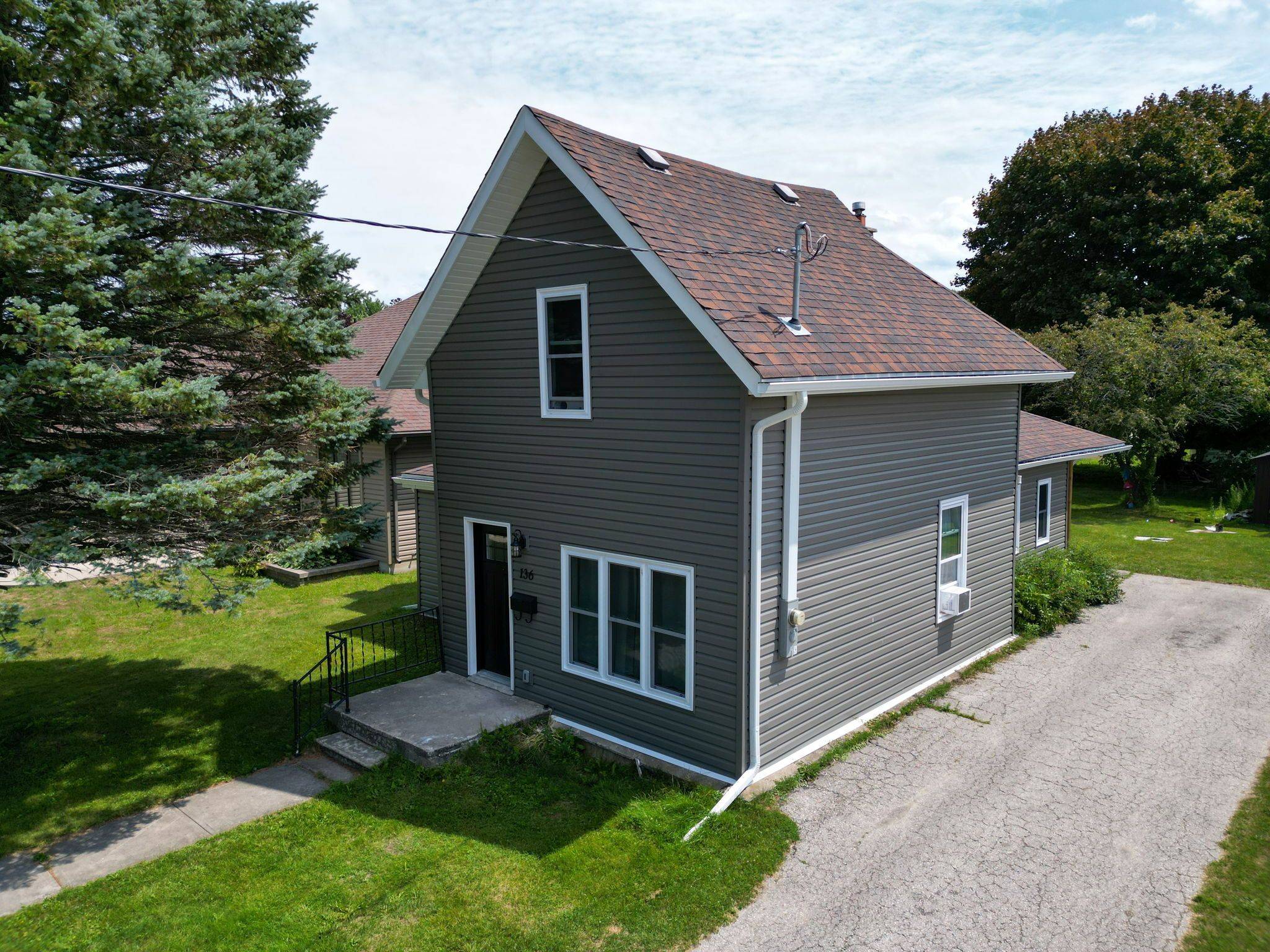 136 Breadalbane ST S, Saugeen Shores, ON N0H 2L0