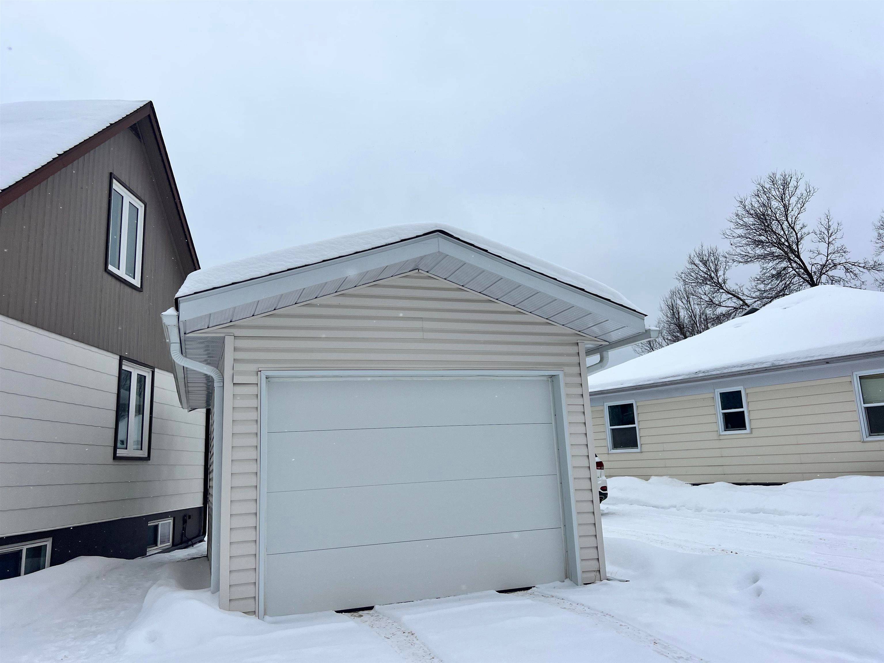 13 Spruce RD, Atikokan, ON P0T 1C0