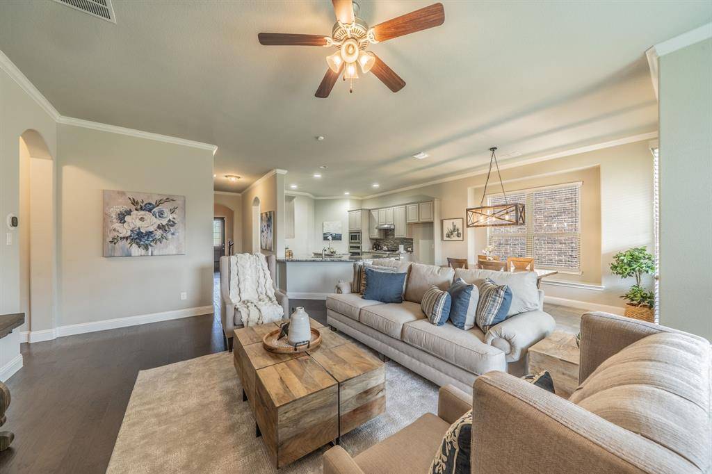 5904 Richmond Drive, North Richland Hills, TX 76180