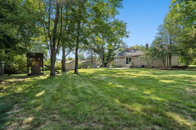 1 Berkshire St, Hanover Twp., NJ 07981