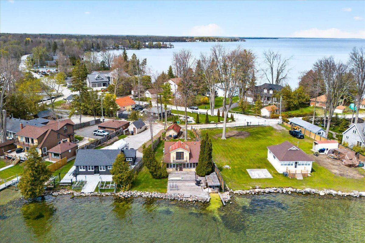 2350 Bonsecour AVE, Innisfil, ON L9S 3X3