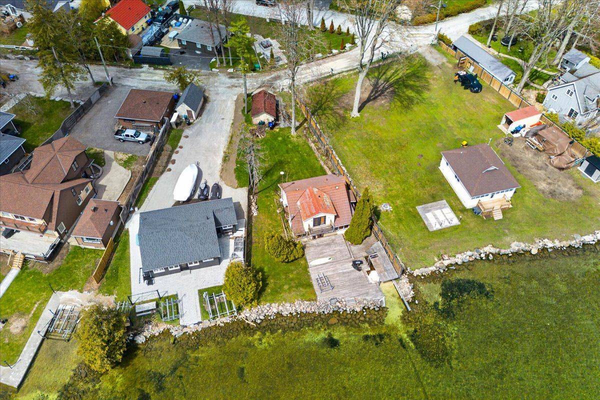 2350 Bonsecour AVE, Innisfil, ON L9S 3X3