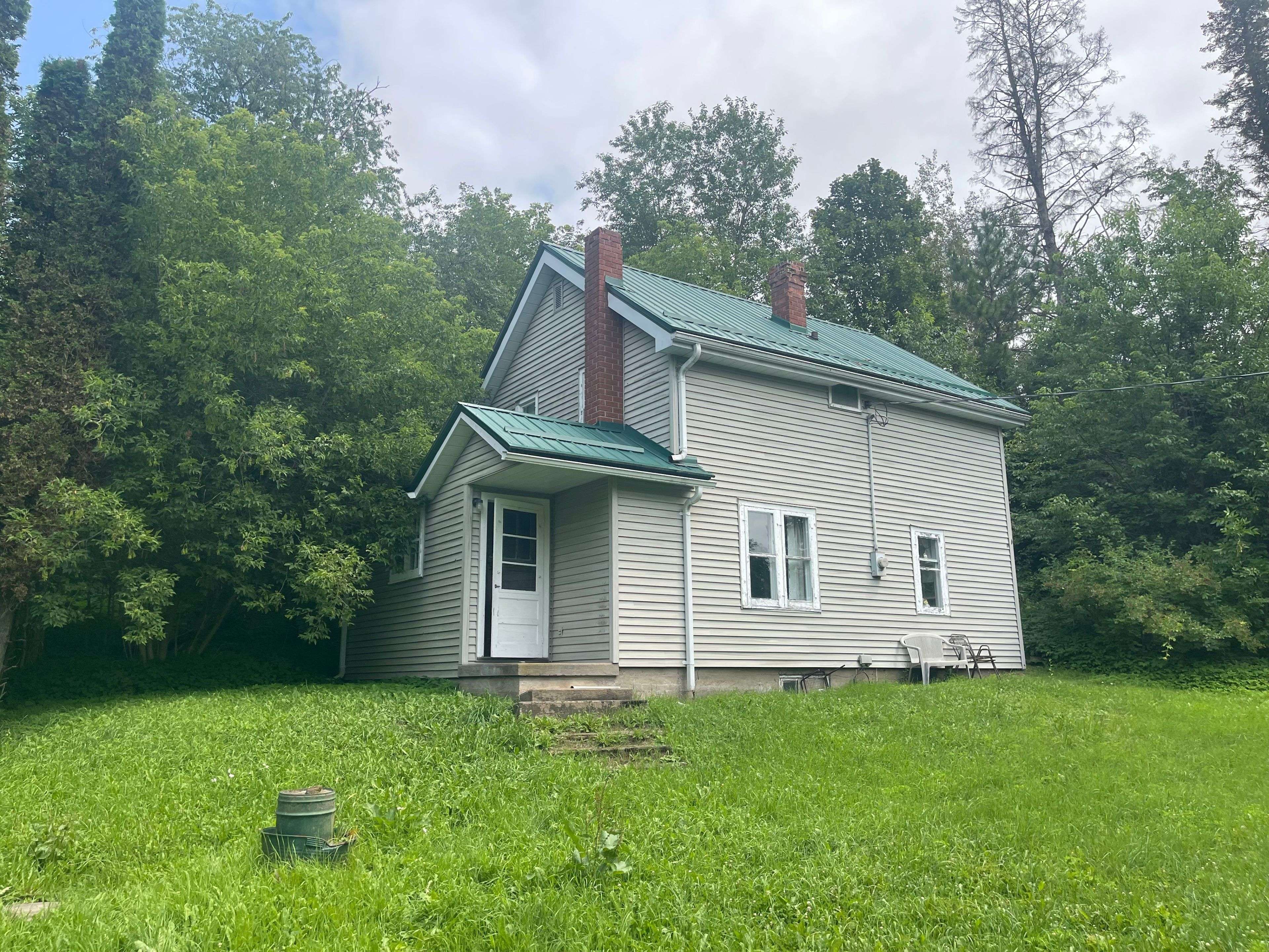 1038 Gooderham ST, Highlands East, ON K0M 1R0