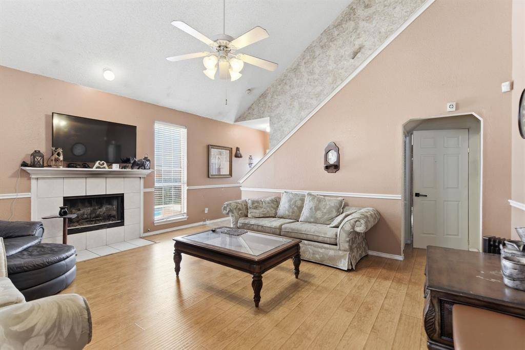 1701 Creekway Drive, Lewisville, TX 75067