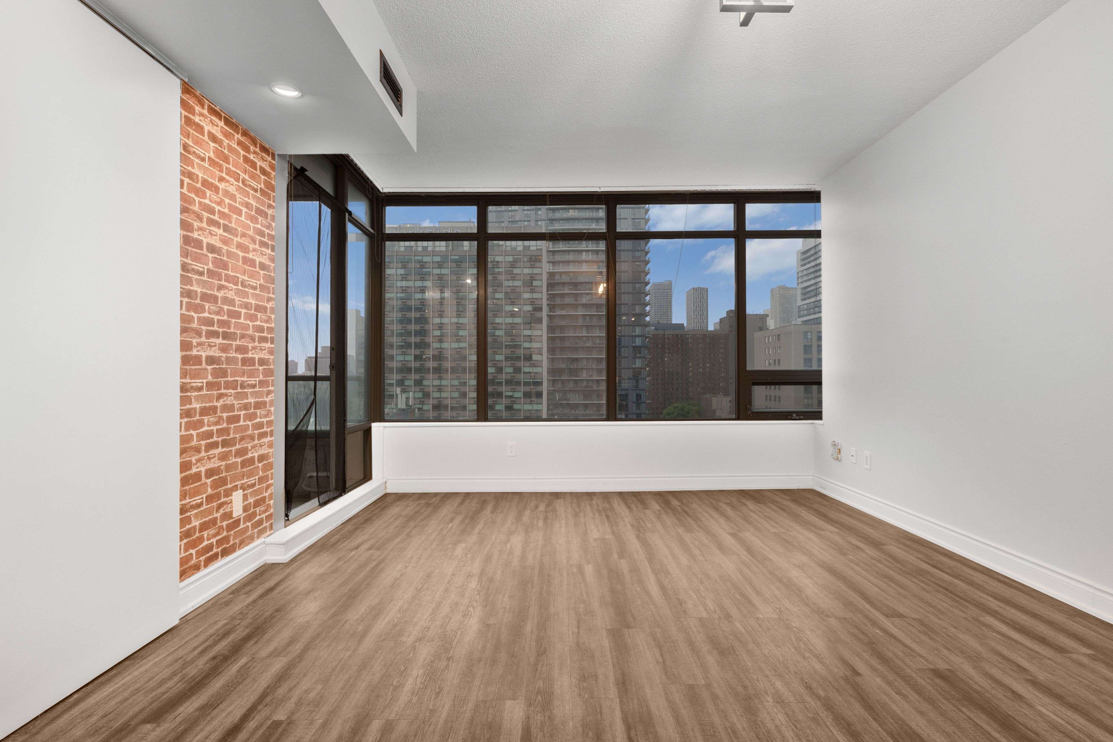 281 Mutual ST #1102, Toronto C08, ON M4Y 3C4