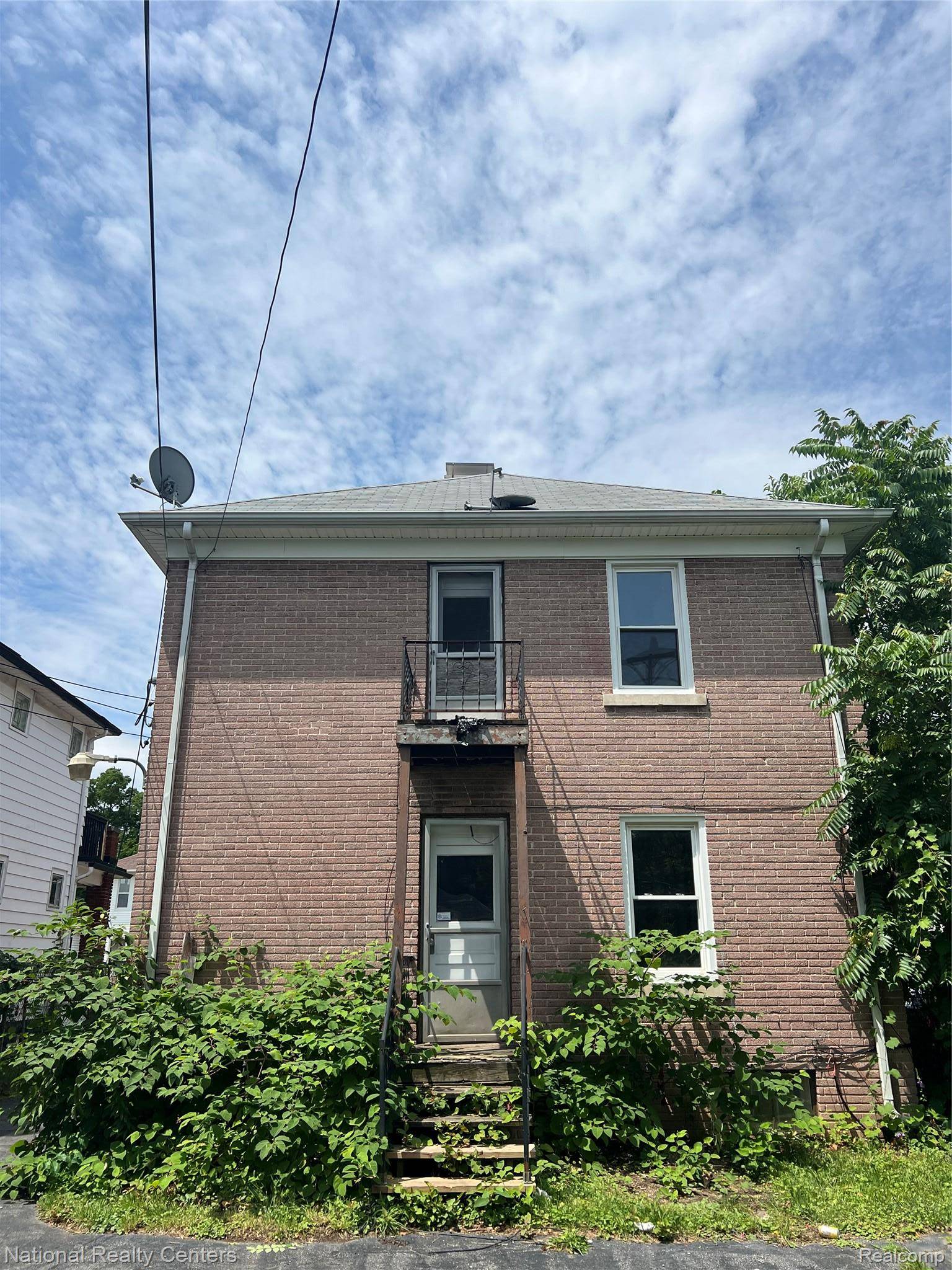 156 Mark AVE, Pontiac, MI 48341