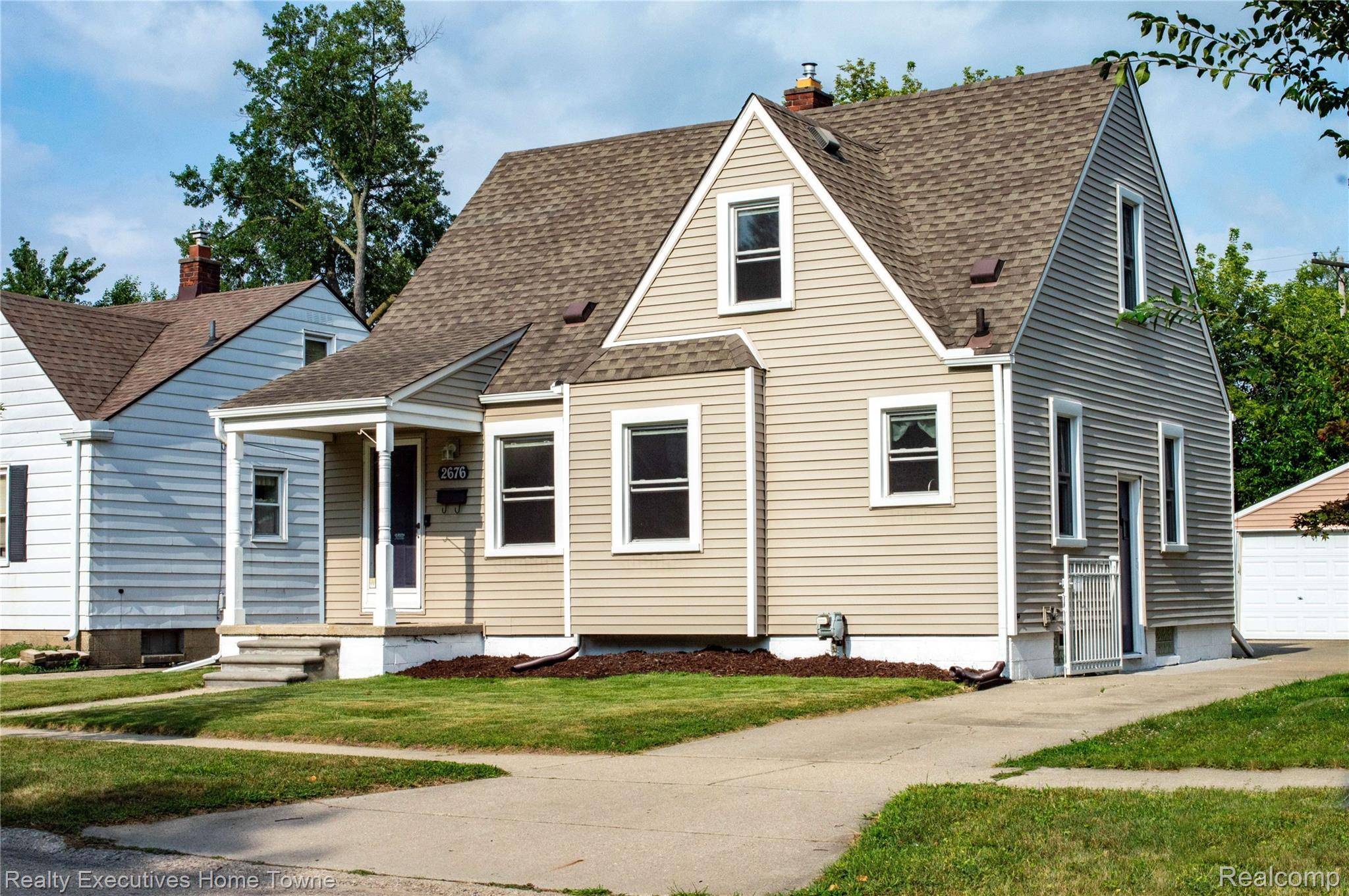 2676 Cumberland RD, Berkley, MI 48072