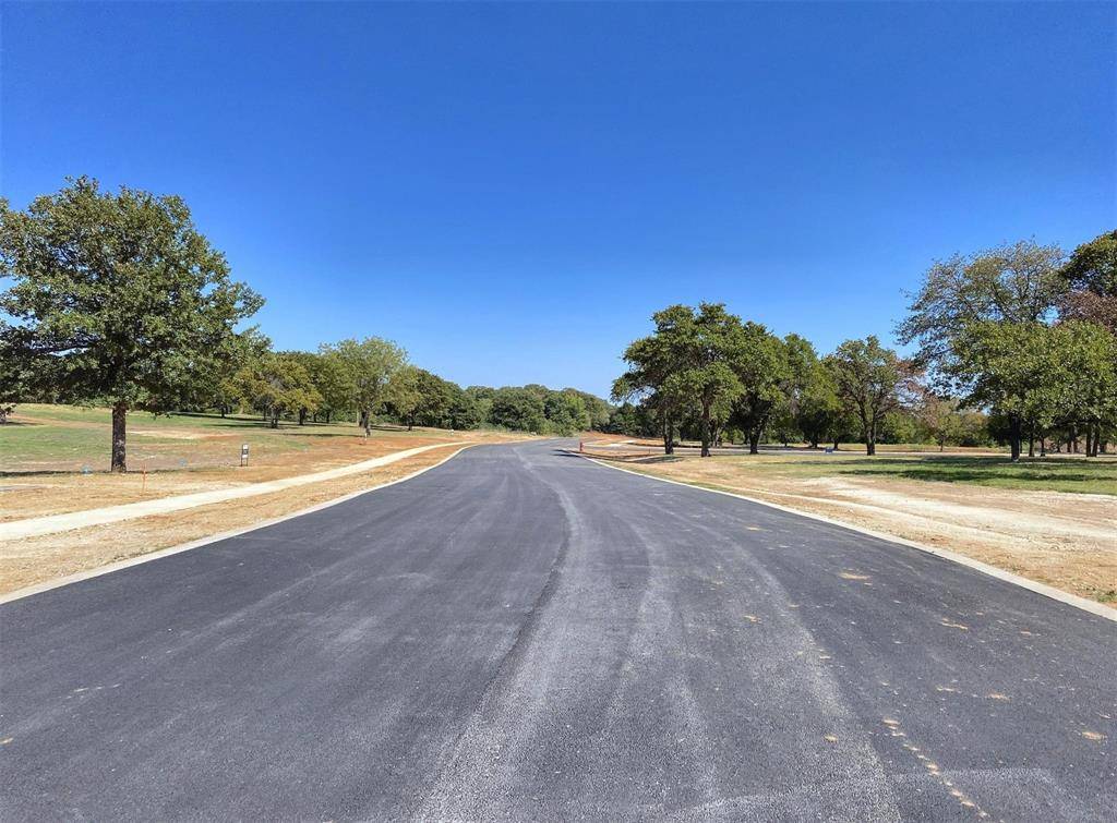 4032 Highland Oaks Lane, Cleburne, TX 76031