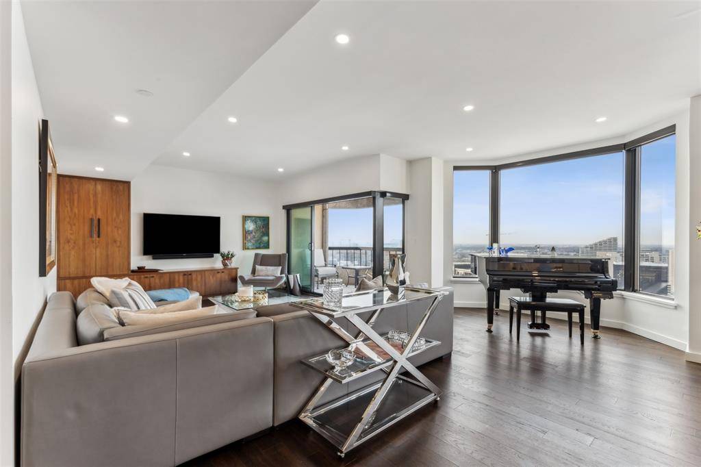 3030 Mckinney Avenue #2305, Dallas, TX 75204
