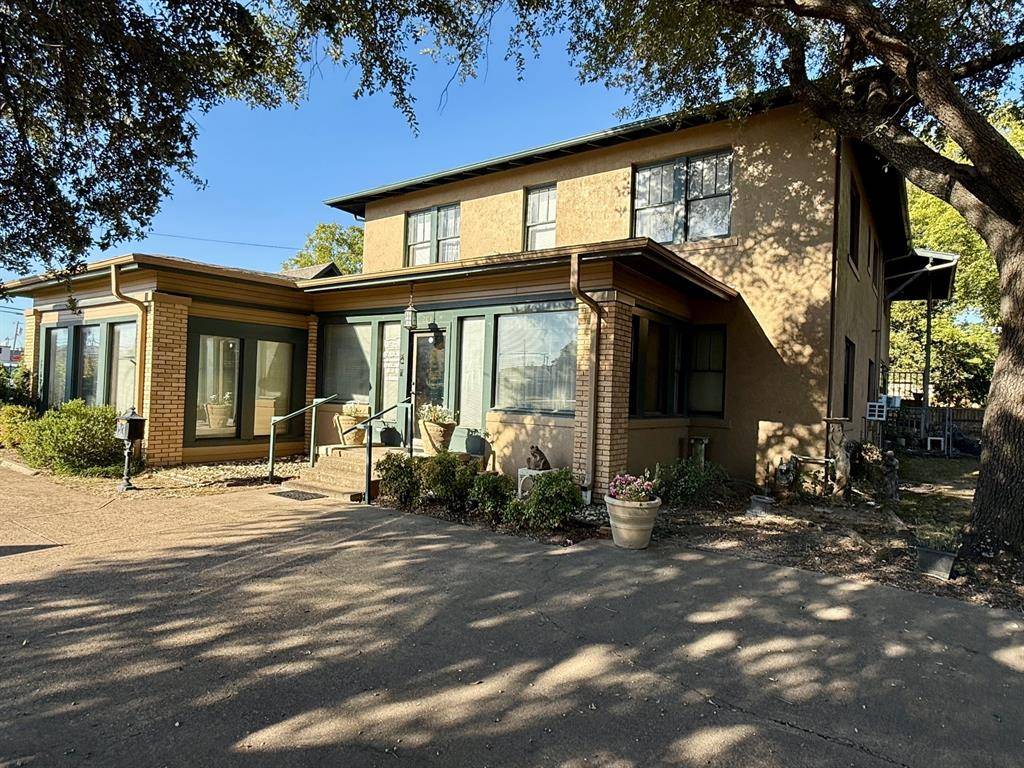 203b N Rockwall Avenue, Terrell, TX 75160