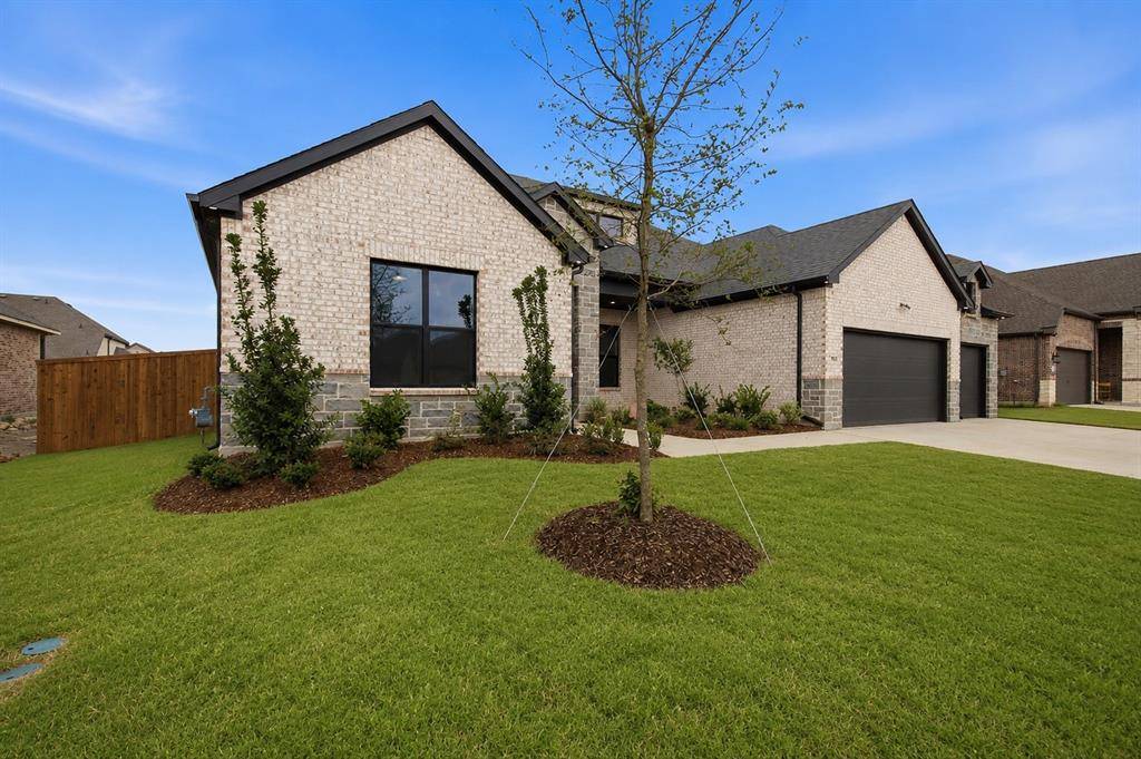 709 Allison Drive, Van Alstyne, TX 75495