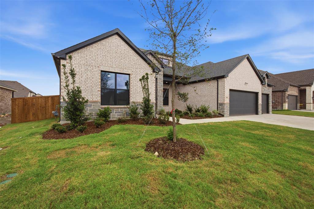 709 Allison Drive, Van Alstyne, TX 75495