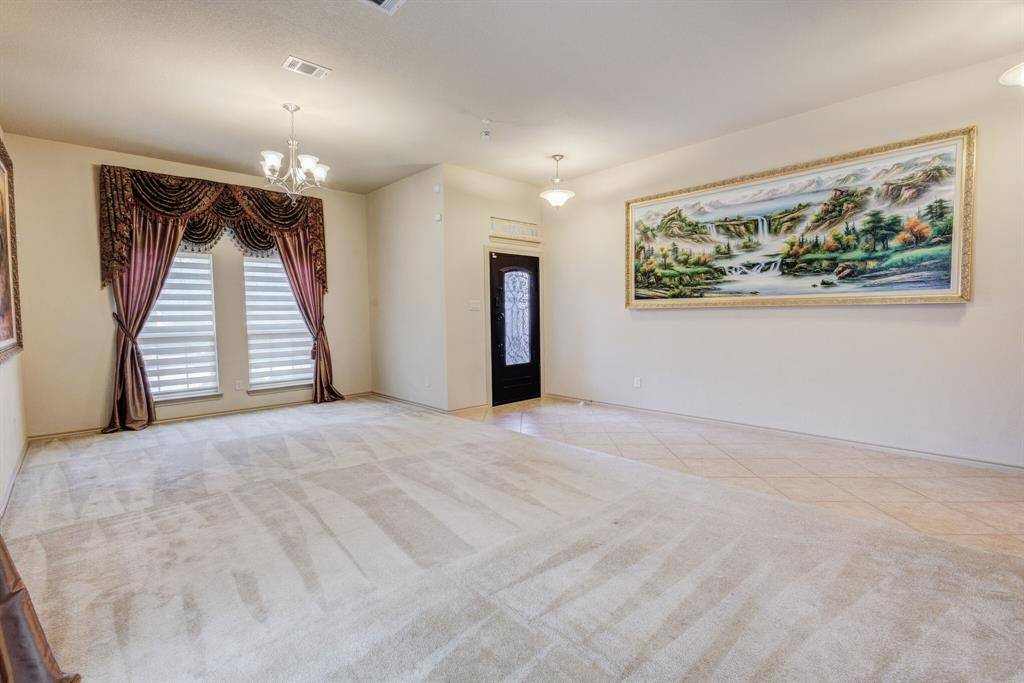 1004 Keats Drive, Desoto, TX 75115