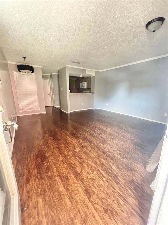 9829 Walnut Street #O102, Dallas, TX 75243