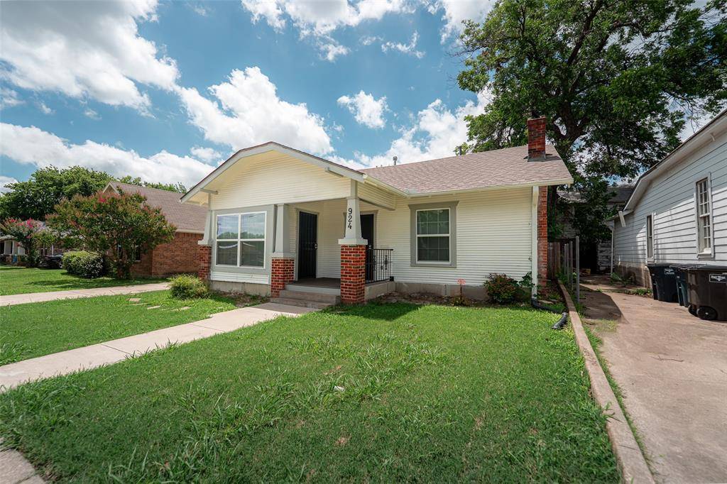 924 E Leuda Street, Fort Worth, TX 76104