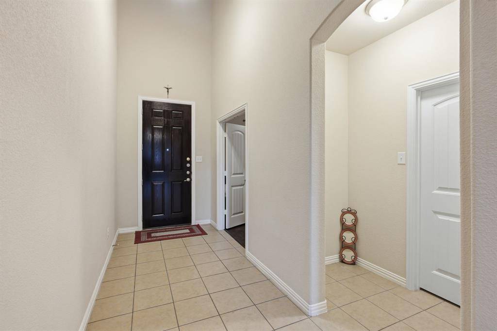 3052 Seabrook Drive, Little Elm, TX 75068